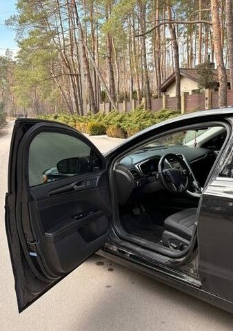 Черный Форд Фьюжн, объемом двигателя 2 л и пробегом 184 тыс. км за 12000 $, фото 14 на Automoto.ua