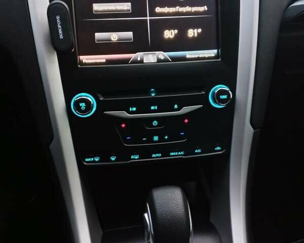 Черный Форд Фьюжн, объемом двигателя 2.5 л и пробегом 177 тыс. км за 10800 $, фото 4 на Automoto.ua