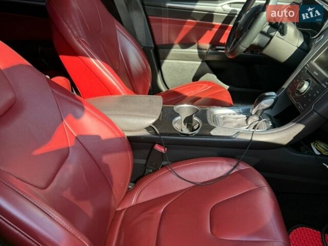 Чорний Форд Фьюжен, об'ємом двигуна 2 л та пробігом 181 тис. км за 9500 $, фото 7 на Automoto.ua