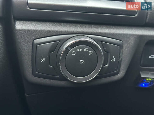 Черный Форд Фьюжн, объемом двигателя 2.49 л и пробегом 208 тыс. км за 7999 $, фото 40 на Automoto.ua