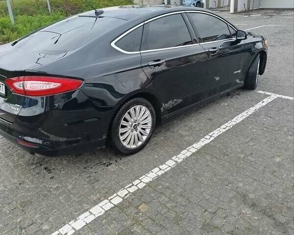 Чорний Форд Фьюжен, об'ємом двигуна 2 л та пробігом 183 тис. км за 12000 $, фото 2 на Automoto.ua