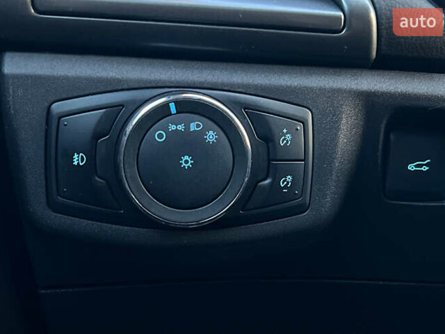 Черный Форд Фьюжн, объемом двигателя 2 л и пробегом 170 тыс. км за 10500 $, фото 16 на Automoto.ua