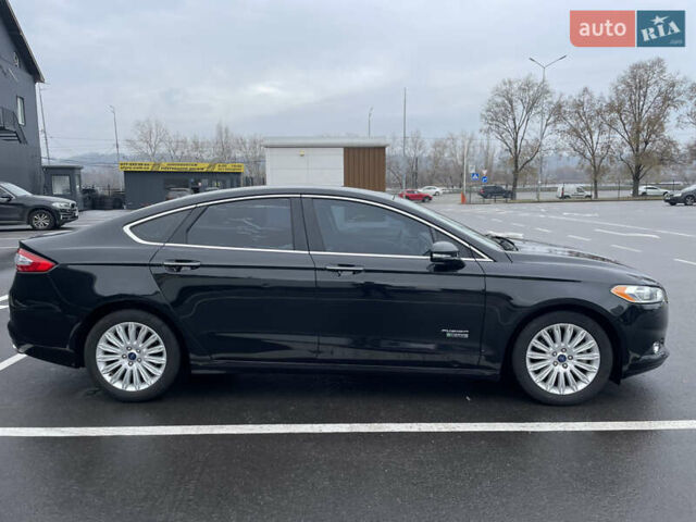 Чорний Форд Фьюжен, об'ємом двигуна 2 л та пробігом 131 тис. км за 11999 $, фото 3 на Automoto.ua