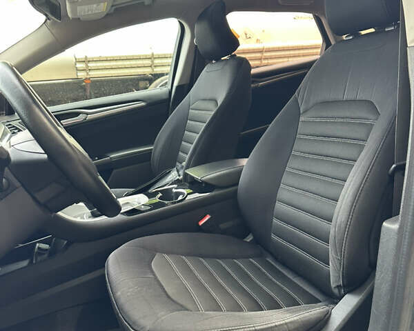 Черный Форд Фьюжн, объемом двигателя 2.5 л и пробегом 195 тыс. км за 7900 $, фото 14 на Automoto.ua