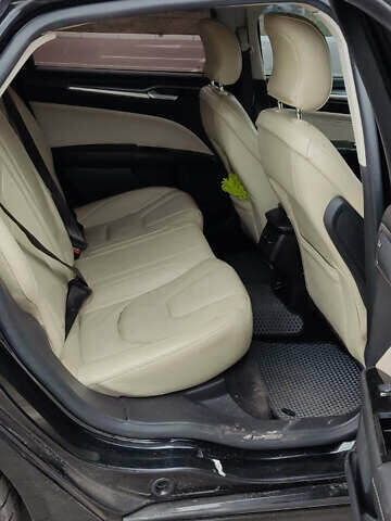 Черный Форд Фьюжн, объемом двигателя 2 л и пробегом 180 тыс. км за 10500 $, фото 4 на Automoto.ua