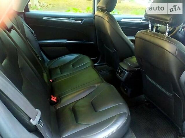 Чорний Форд Фьюжен, об'ємом двигуна 2 л та пробігом 200 тис. км за 12000 $, фото 6 на Automoto.ua
