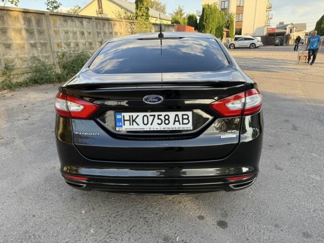Форд Фьюжен 2015 у Рівному на Automoto.ua Чорний Форд Фьюжен, об'ємом двигуна 2 л та пробігом 312 тис. км за 8200 $, фото 2 на Automoto.ua