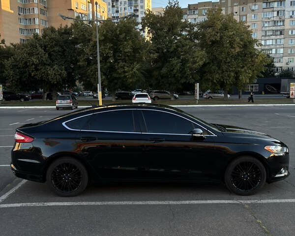Чорний Форд Фьюжен, об'ємом двигуна 2 л та пробігом 187 тис. км за 11000 $, фото 2 на Automoto.ua