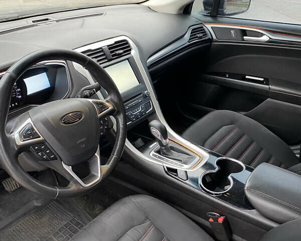 Чорний Форд Фьюжен, об'ємом двигуна 2.49 л та пробігом 222 тис. км за 9400 $, фото 4 на Automoto.ua