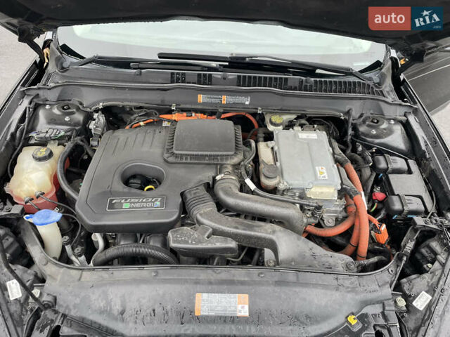 Чорний Форд Фьюжен, об'ємом двигуна 2 л та пробігом 131 тис. км за 11999 $, фото 28 на Automoto.ua