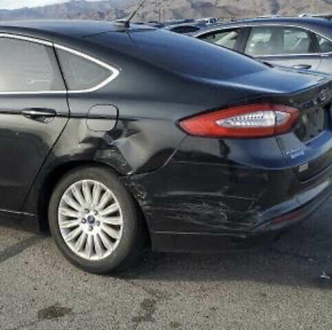 Чорний Форд Фьюжен, об'ємом двигуна 2 л та пробігом 131 тис. км за 11999 $, фото 32 на Automoto.ua