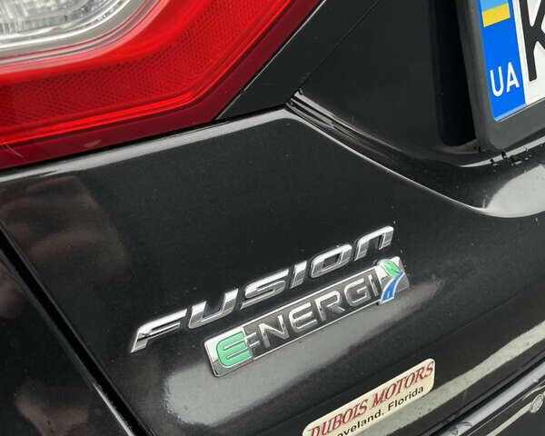 Чорний Форд Фьюжен, об'ємом двигуна 2 л та пробігом 131 тис. км за 11999 $, фото 30 на Automoto.ua