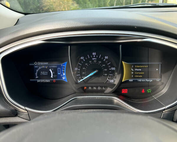 Чорний Форд Фьюжен, об'ємом двигуна 2 л та пробігом 241 тис. км за 11200 $, фото 9 на Automoto.ua