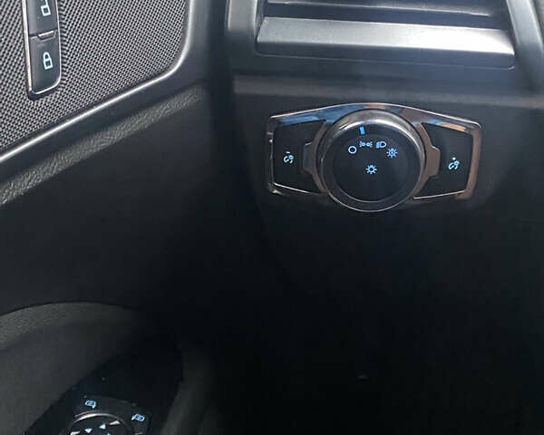 Чорний Форд Фьюжен, об'ємом двигуна 2.49 л та пробігом 123 тис. км за 9999 $, фото 4 на Automoto.ua