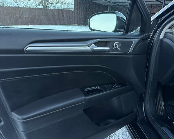 Чорний Форд Фьюжен, об'ємом двигуна 2 л та пробігом 165 тис. км за 7399 $, фото 11 на Automoto.ua