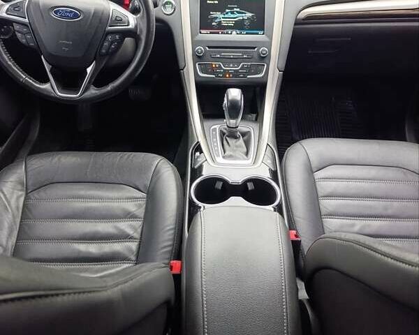 Чорний Форд Фьюжен, об'ємом двигуна 2 л та пробігом 183 тис. км за 12000 $, фото 6 на Automoto.ua