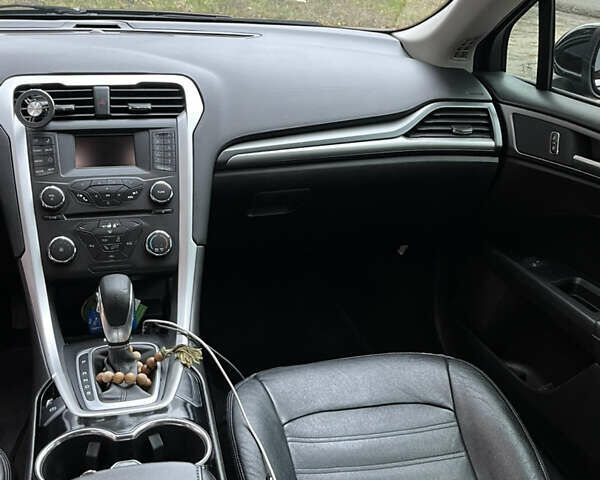 Чорний Форд Фьюжен, об'ємом двигуна 2.5 л та пробігом 219 тис. км за 10000 $, фото 19 на Automoto.ua