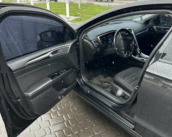 Чорний Форд Фьюжен, об'ємом двигуна 2 л та пробігом 180 тис. км за 8299 $, фото 8 на Automoto.ua