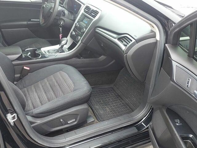 Чорний Форд Фьюжен, об'ємом двигуна 2.5 л та пробігом 300 тис. км за 8400 $, фото 4 на Automoto.ua