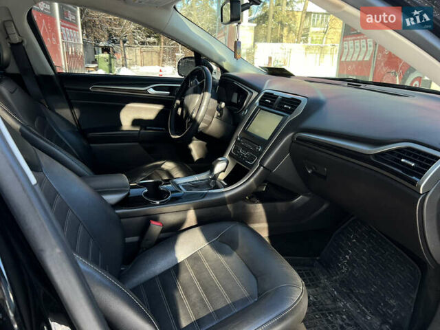 Чорний Форд Фьюжен, об'ємом двигуна 2 л та пробігом 195 тис. км за 9600 $, фото 7 на Automoto.ua