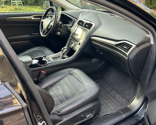 Чорний Форд Фьюжен, об'ємом двигуна 2 л та пробігом 241 тис. км за 11200 $, фото 10 на Automoto.ua