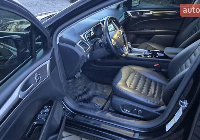 Чорний Форд Фьюжен, об'ємом двигуна 2 л та пробігом 140 тис. км за 9700 $, фото 38 на Automoto.ua