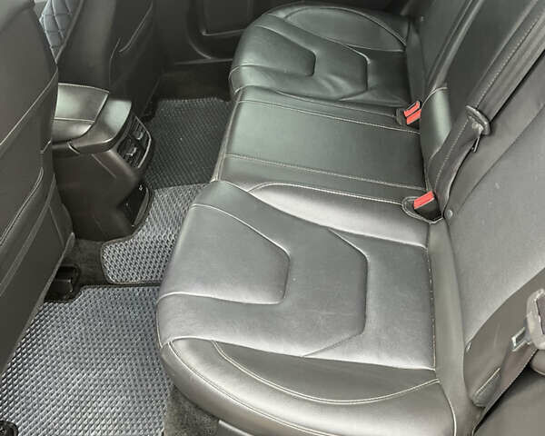 Чорний Форд Фьюжен, об'ємом двигуна 2 л та пробігом 137 тис. км за 11600 $, фото 26 на Automoto.ua