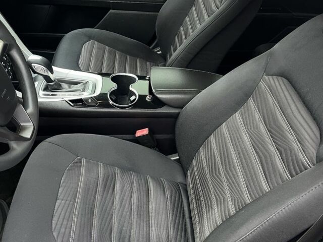 Чорний Форд Фьюжен, об'ємом двигуна 2.5 л та пробігом 211 тис. км за 9800 $, фото 10 на Automoto.ua