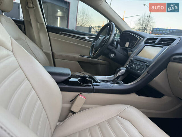 Черный Форд Фьюжн, объемом двигателя 2 л и пробегом 161 тыс. км за 11000 $, фото 14 на Automoto.ua