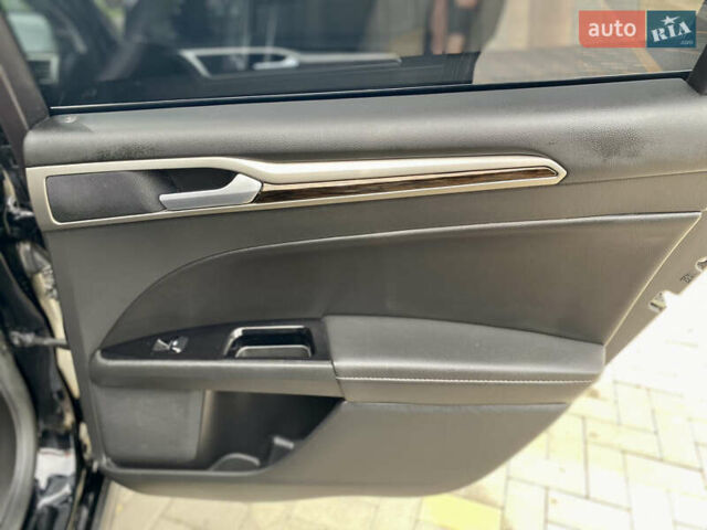 Черный Форд Фьюжн, объемом двигателя 2 л и пробегом 249 тыс. км за 10977 $, фото 28 на Automoto.ua