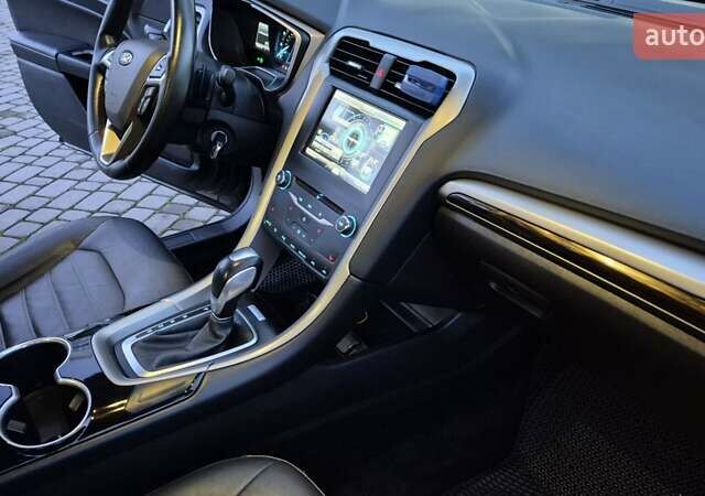 Чорний Форд Фьюжен, об'ємом двигуна 2 л та пробігом 140 тис. км за 9700 $, фото 61 на Automoto.ua