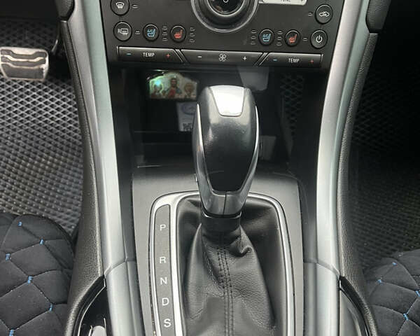 Чорний Форд Фьюжен, об'ємом двигуна 2 л та пробігом 137 тис. км за 11600 $, фото 33 на Automoto.ua