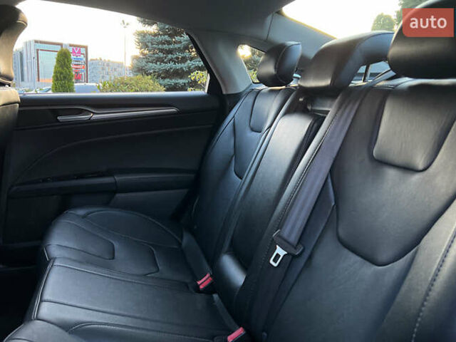 Чорний Форд Фьюжен, об'ємом двигуна 2 л та пробігом 170 тис. км за 11500 $, фото 22 на Automoto.ua