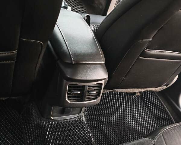 Черный Форд Фьюжн, объемом двигателя 2.49 л и пробегом 234 тыс. км за 8999 $, фото 4 на Automoto.ua