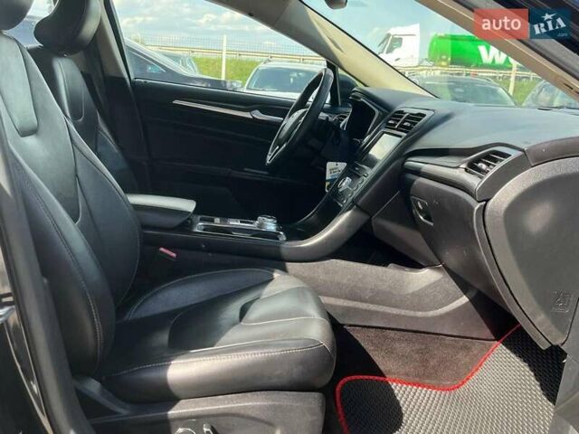 Черный Форд Фьюжн, объемом двигателя 2 л и пробегом 110 тыс. км за 9500 $, фото 41 на Automoto.ua