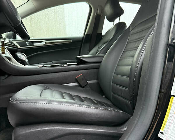 Чорний Форд Фьюжен, об'ємом двигуна 2 л та пробігом 146 тис. км за 12500 $, фото 7 на Automoto.ua