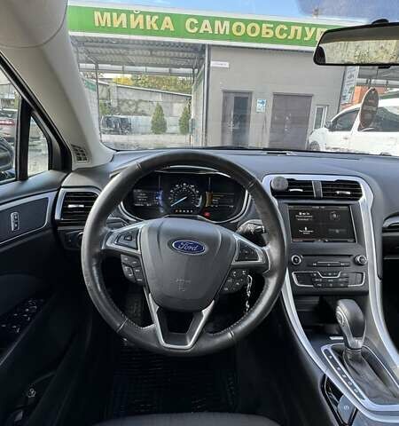 Чорний Форд Фьюжен, об'ємом двигуна 2.5 л та пробігом 128 тис. км за 10500 $, фото 4 на Automoto.ua