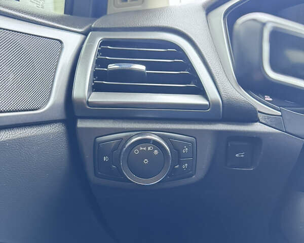 Черный Форд Фьюжн, объемом двигателя 2.49 л и пробегом 190 тыс. км за 10500 $, фото 23 на Automoto.ua