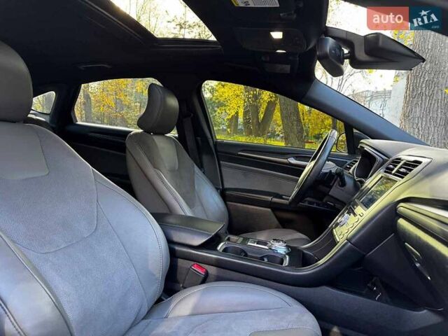 Чорний Форд Фьюжен, об'ємом двигуна 2.7 л та пробігом 178 тис. км за 13490 $, фото 33 на Automoto.ua
