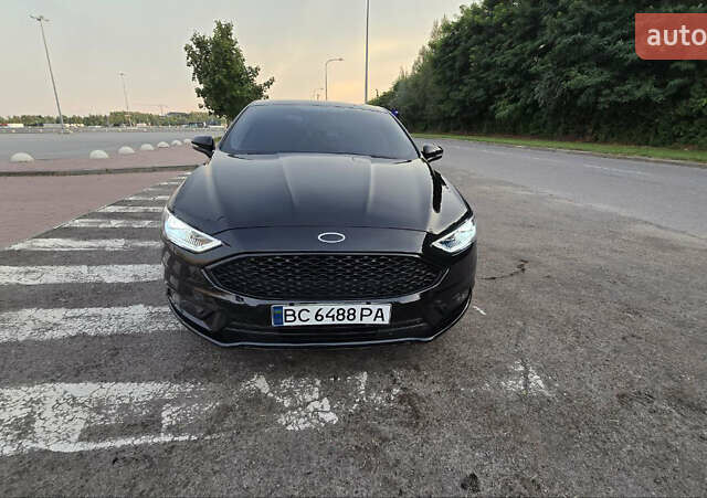 Черный Форд Фьюжн, объемом двигателя 2 л и пробегом 178 тыс. км за 14000 $, фото 4 на Automoto.ua