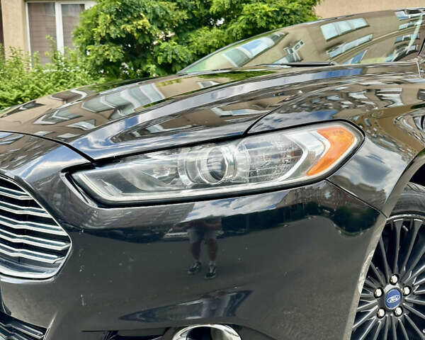 Чорний Форд Фьюжен, об'ємом двигуна 2 л та пробігом 168 тис. км за 11800 $, фото 3 на Automoto.ua