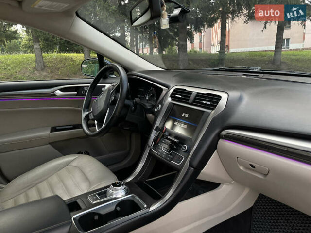 Чорний Форд Фьюжен, об'ємом двигуна 2 л та пробігом 82 тис. км за 12500 $, фото 8 на Automoto.ua