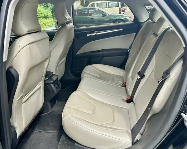 Чорний Форд Фьюжен, об'ємом двигуна 2 л та пробігом 168 тис. км за 11800 $, фото 27 на Automoto.ua