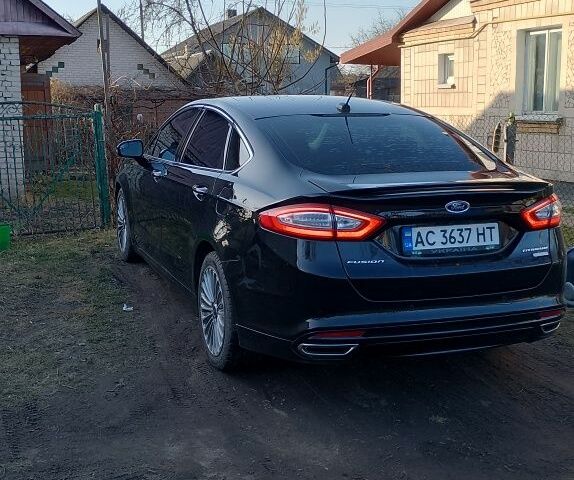 Черный Форд Фьюжн, объемом двигателя 2 л и пробегом 130 тыс. км за 10500 $, фото 6 на Automoto.ua