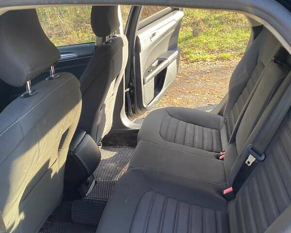 Форд Фьюжен 2016 у Звенигородка на Automoto.ua Чорний Форд Фьюжен, об'ємом двигуна 2.49 л та пробігом 170 тис. км за 10400 $, фото 4 на Automoto.ua