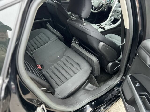 Чорний Форд Фьюжен, об'ємом двигуна 0 л та пробігом 200 тис. км за 6999 $, фото 6 на Automoto.ua