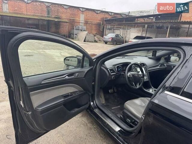 Чорний Форд Фьюжен, об'ємом двигуна 2.7 л та пробігом 112 тис. км за 12600 $, фото 4 на Automoto.ua