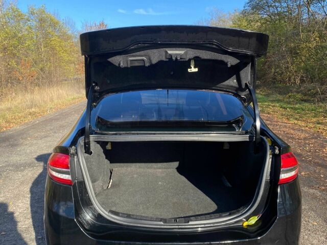 Форд Фьюжен 2016 у Звенигородка на Automoto.ua Чорний Форд Фьюжен, об'ємом двигуна 2.5 л та пробігом 170 тис. км за 10400 $, фото 5 на Automoto.ua