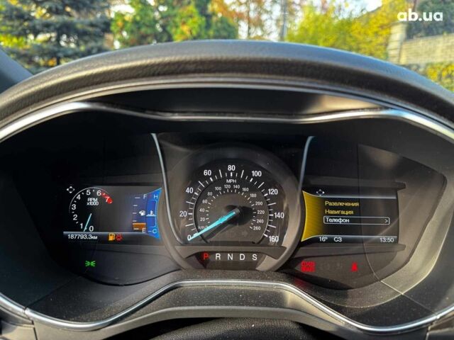 Черный Форд Фьюжн, объемом двигателя 2.7 л и пробегом 178 тыс. км за 13490 $, фото 18 на Automoto.ua