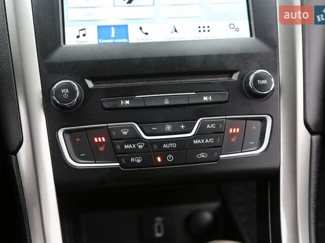 Чорний Форд Фьюжен, об'ємом двигуна 2 л та пробігом 192 тис. км за 12500 $, фото 5 на Automoto.ua